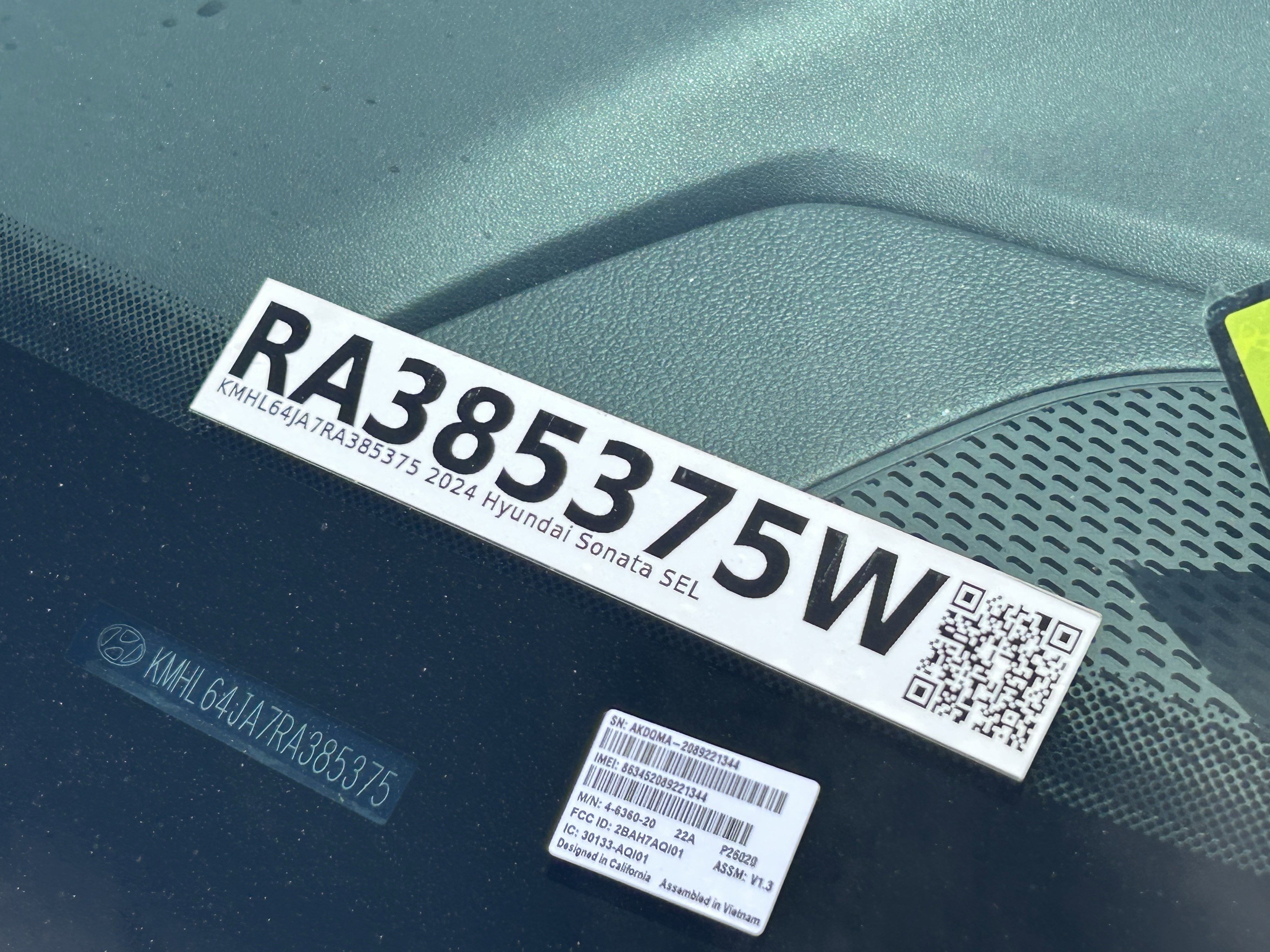 Certified Used 2024 Onyx Black Hyundai SEL image 33