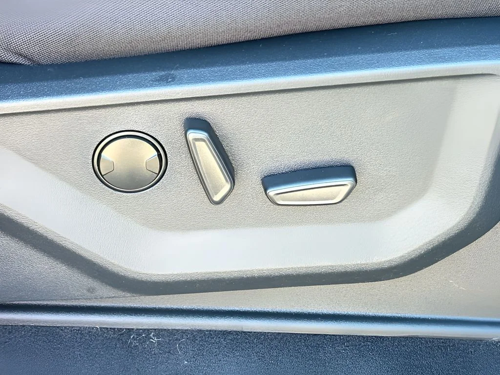 New 2026 Avalanche Ford XLT image 31