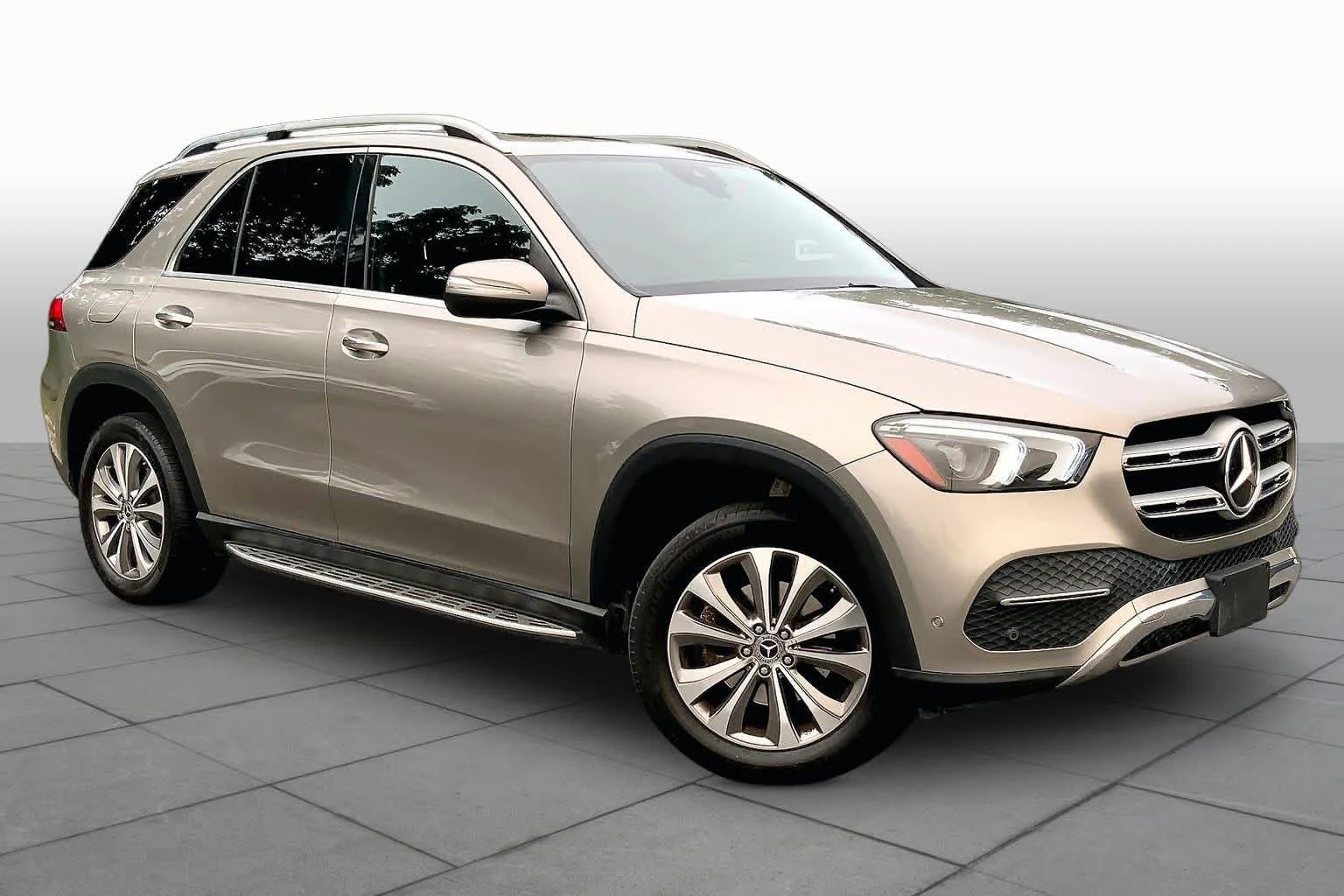 Used 2020 Mojave Silver Metallic Mercedes-Benz GLE 350 image 3