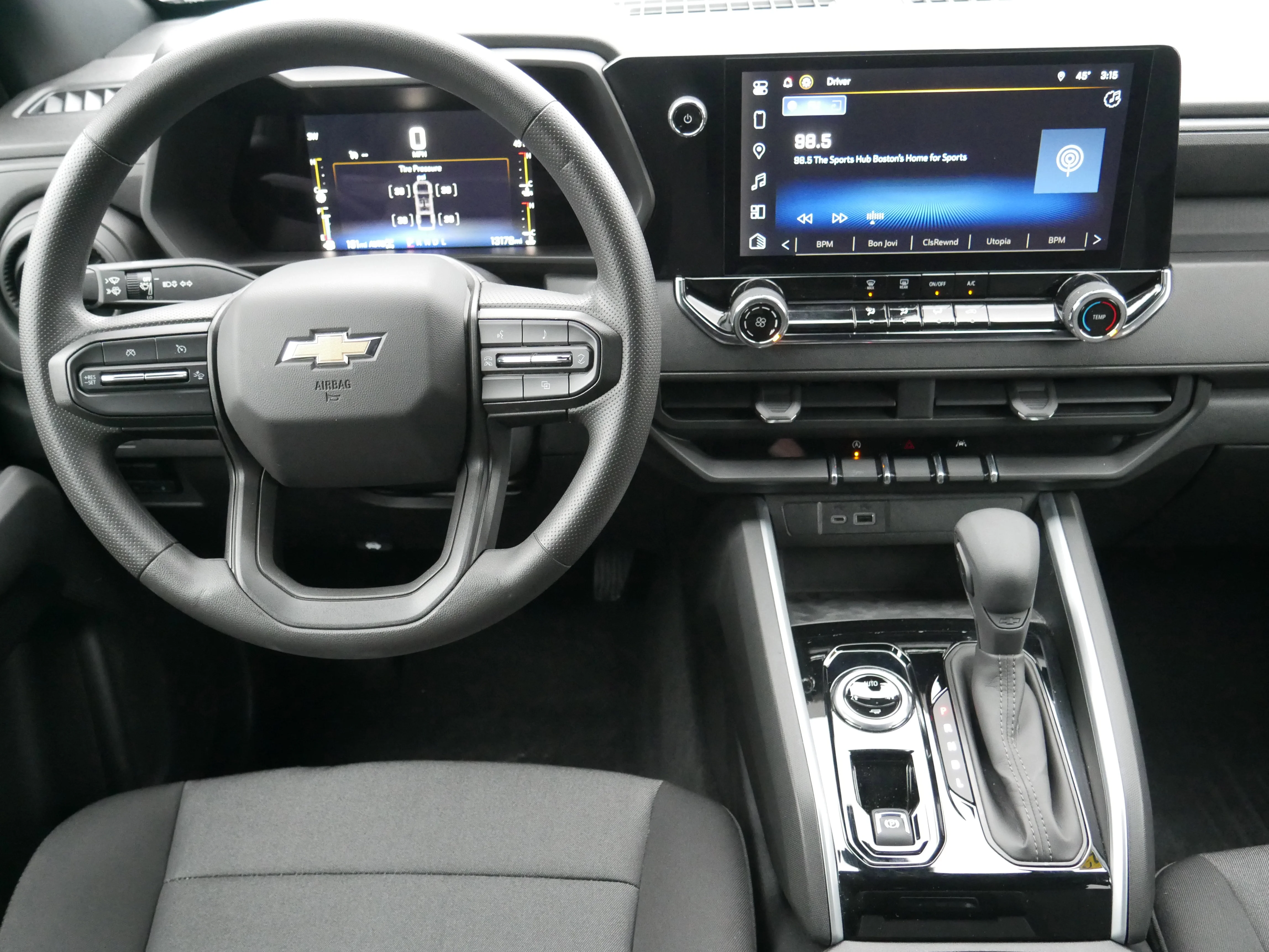 2023 Chevrolet Colorado Work Truck - Photo 17