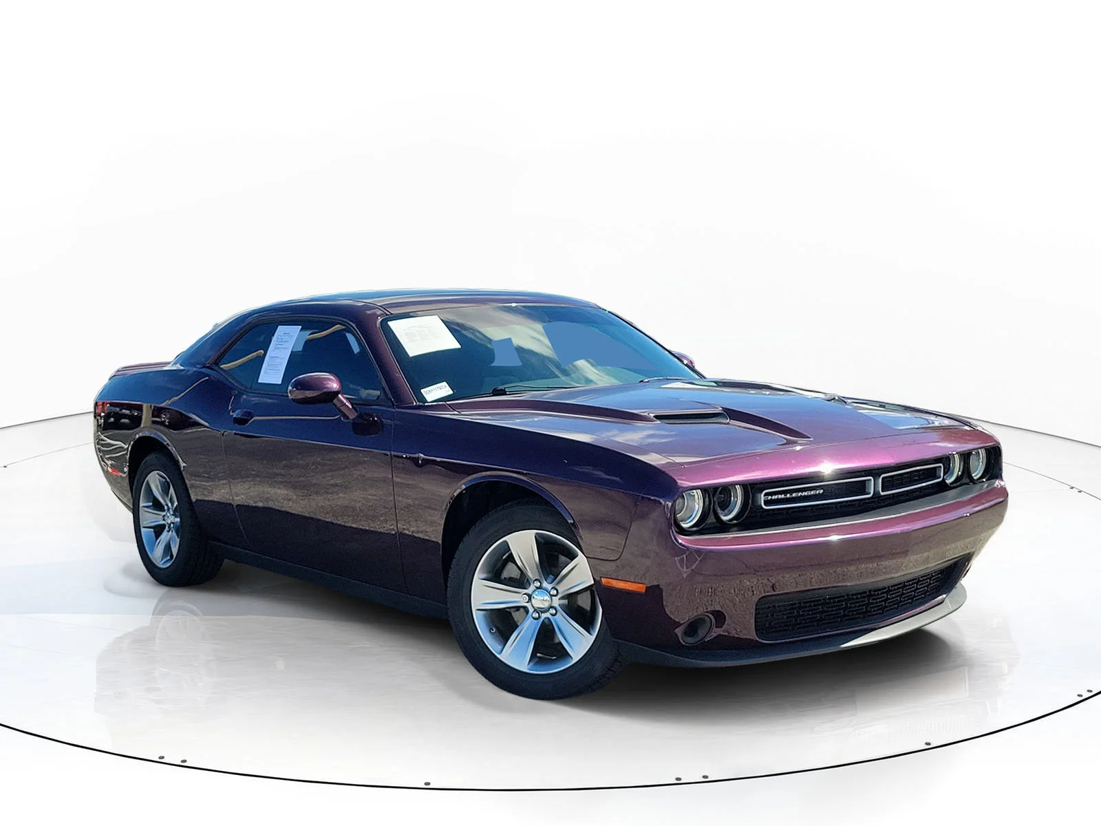 Used 2022 Hellraisin Dodge SXT image 1