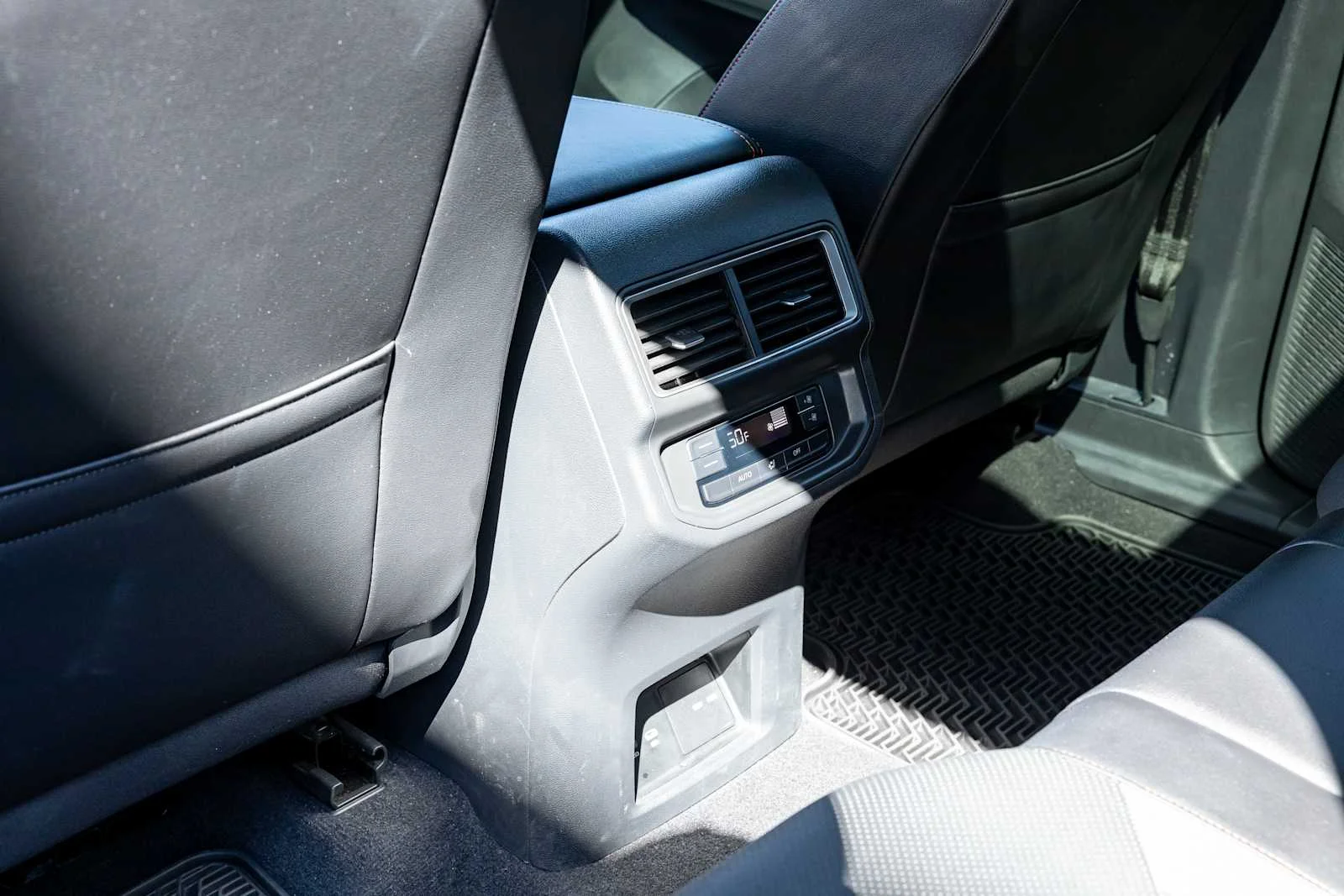 Used 2024 Pure Gray Volkswagen 2.0T Peak Edition SEL image 26