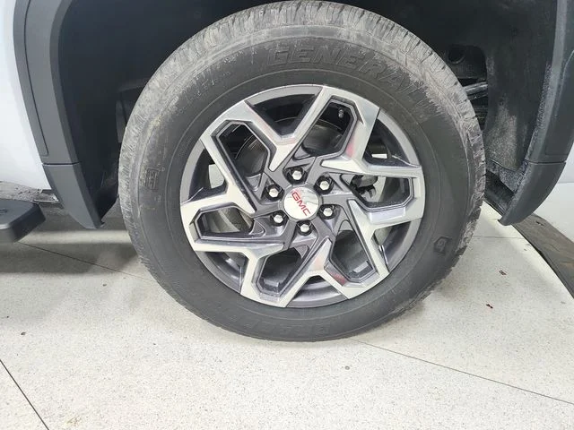New 2026 White GMC SLT image 55