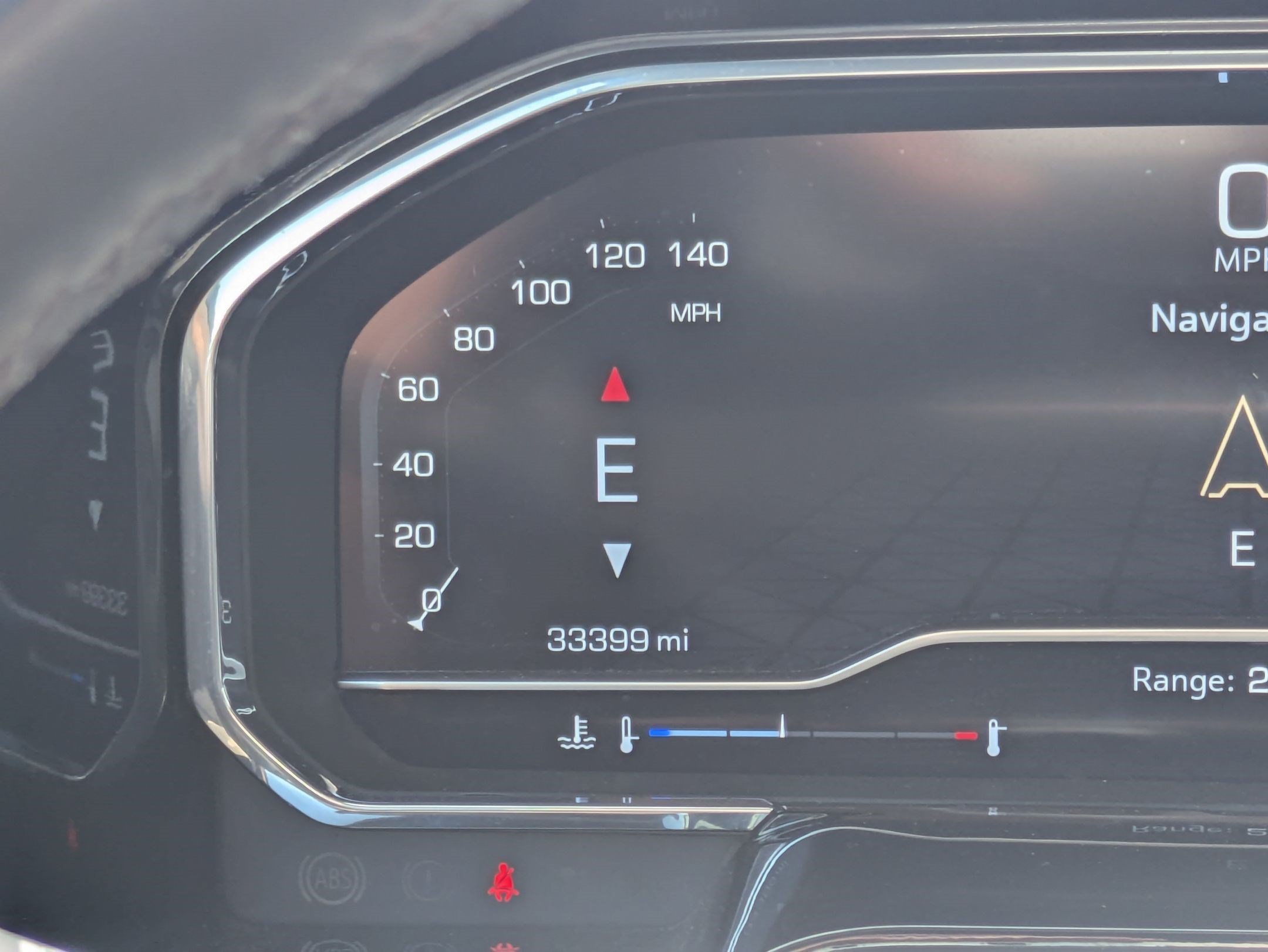 Used 2024 Summit White GMC SLE image 22