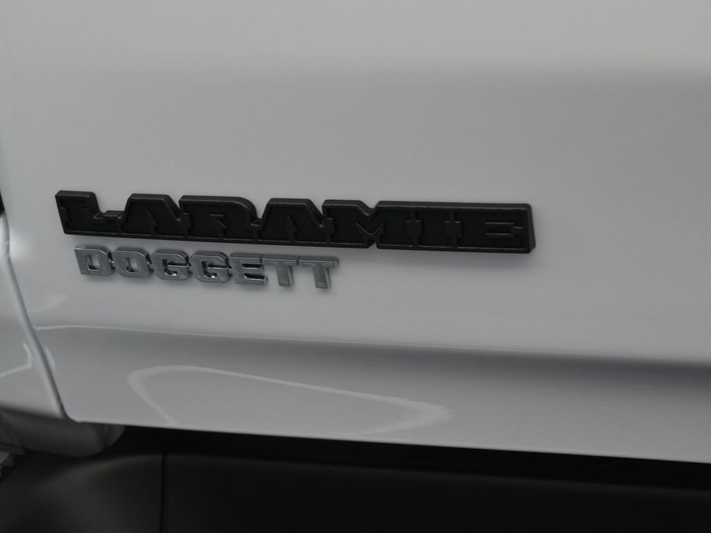 New 2026 Bright White Clear-Coat Exterior Paint RAM Laramie image 24