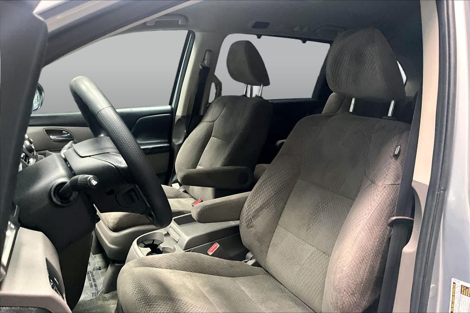 Used 2016  Honda SE image 7