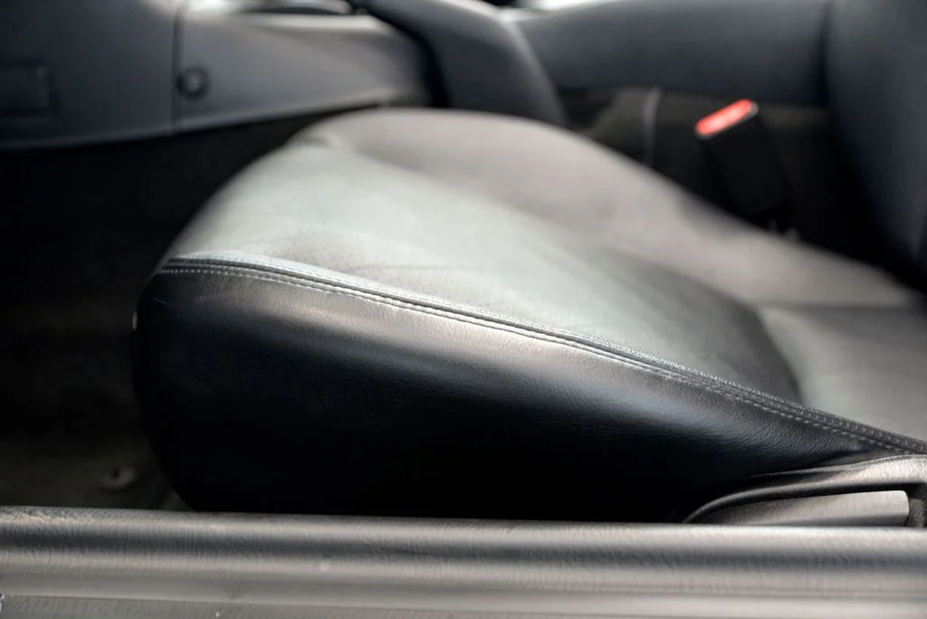 Used 2003 Silver Mazda Base image 16