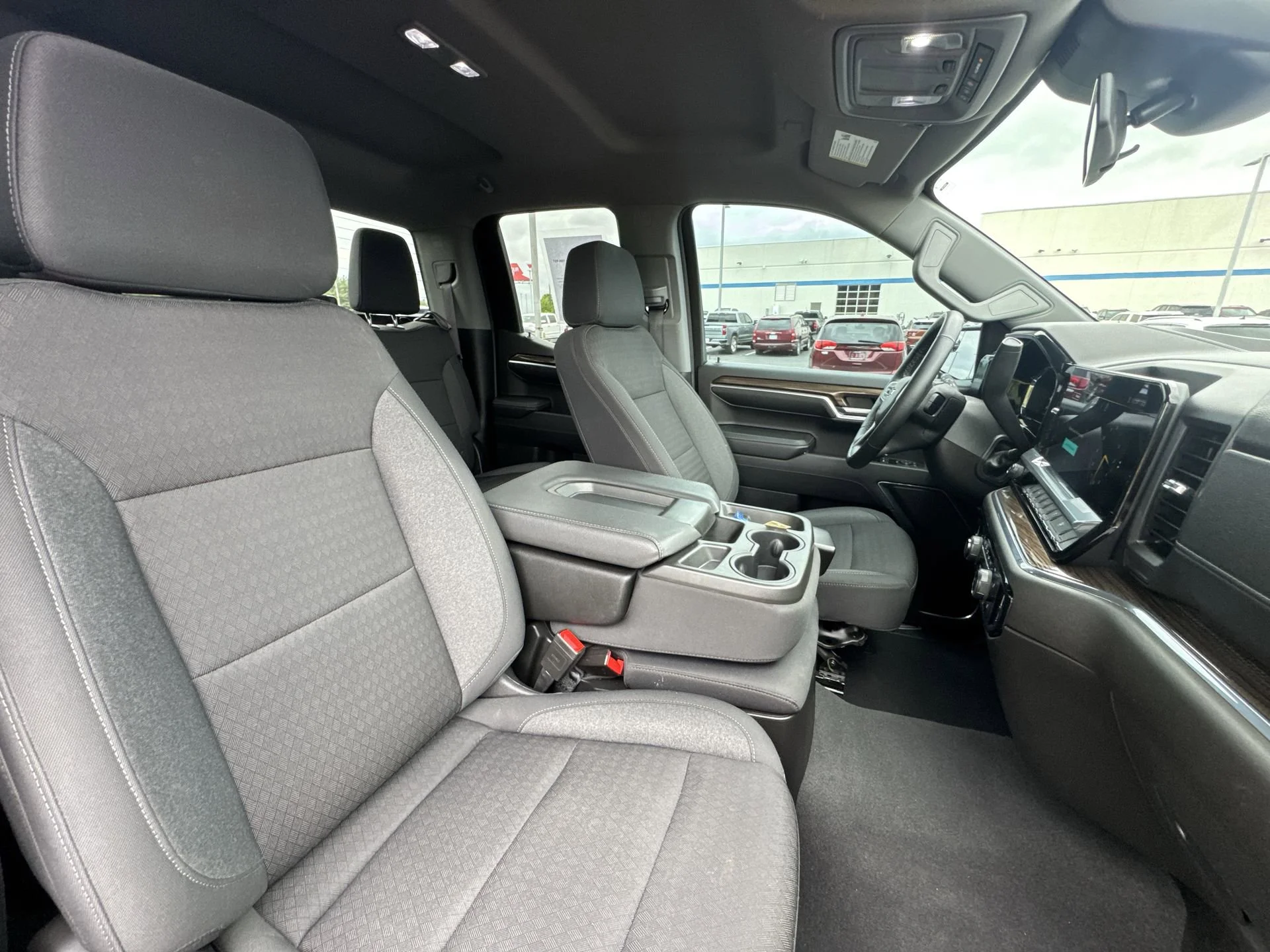 2023 Chevrolet Silverado 1500 RST - Photo 25