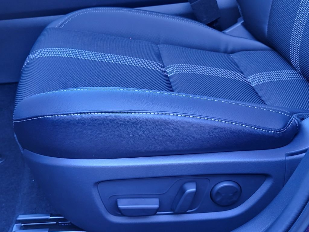 Used 2026 Ingot Blue Metallic Mazda Preferred image 17