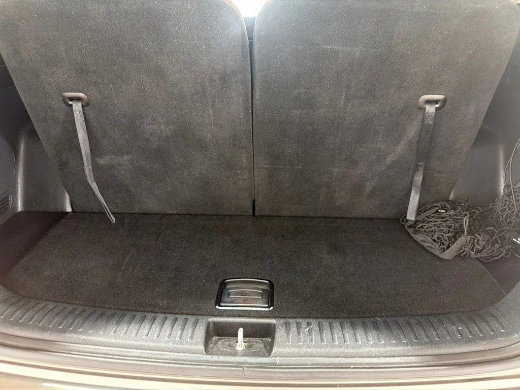 Used 2019 Titanium Silver Kia LX image 9