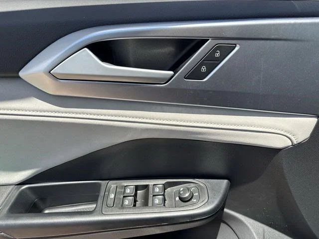 New 2026 Gray Volkswagen 1.5T SE image 19