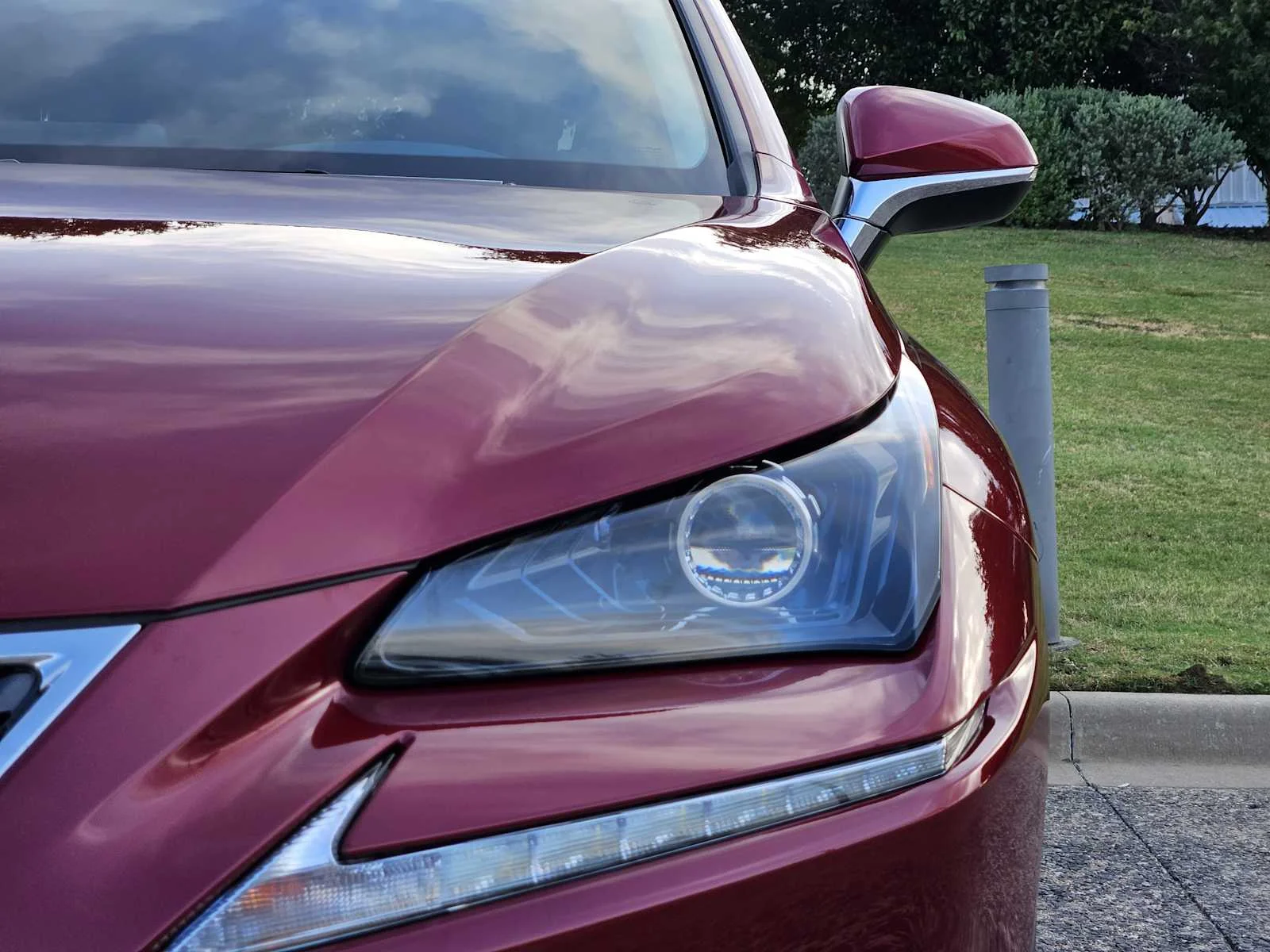 Certified Used 2020 MATADOR RED MICA Lexus  image 6