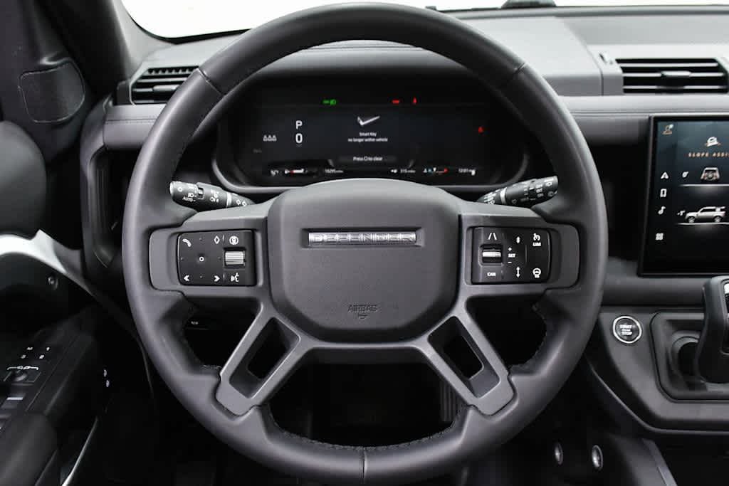 Certified Used 2025 WHT Land Rover S image 15