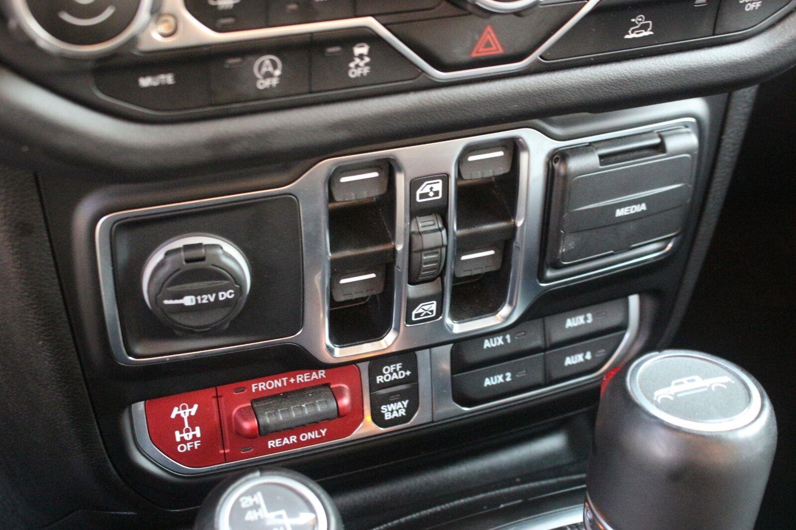 Used 2025 Green Jeep Rubicon image 26