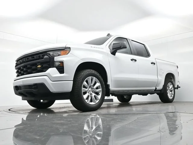 Used 2026 Summit White Chevrolet Custom image 23