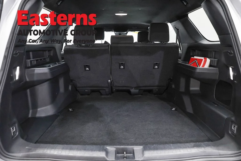 Used 2025 Gray Toyota SR5 image 9