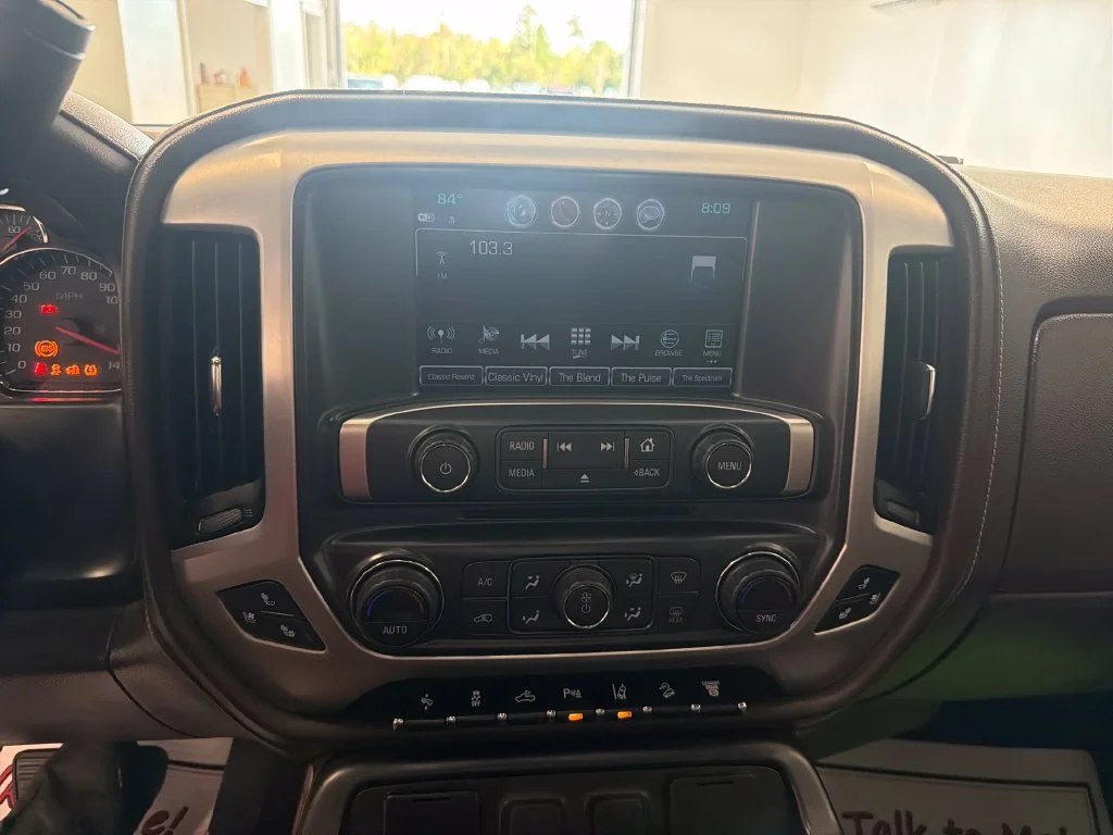 Used 2018 QUICKSILVER METALLIC GMC SLT image 20