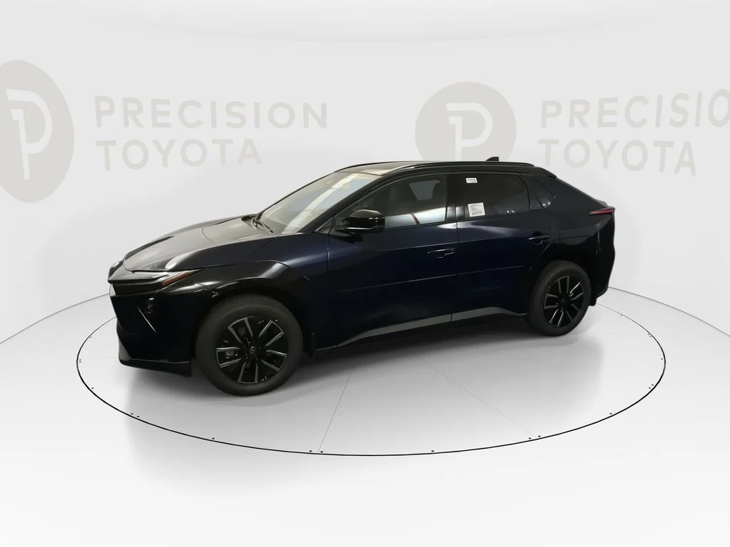 2026 Toyota bZ XLE - Photo 9