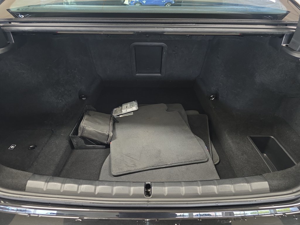 Certified Used 2023 Black Sapphire Metallic BMW 740i image 30