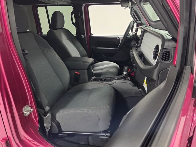 New 2026 Tuscadero Pearl-Coat Exterior Paint Jeep Sport S image 14