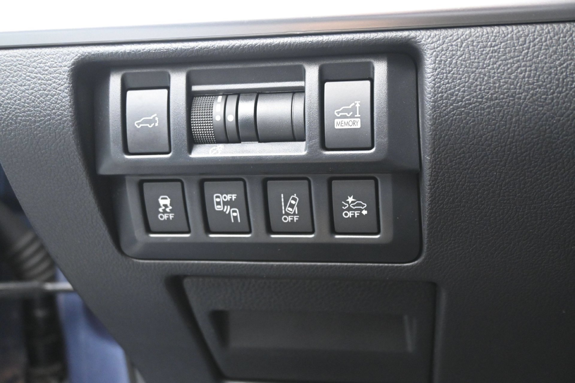 Used 2018 Twilight Blue Metallic Subaru 2.5i Premium image 27