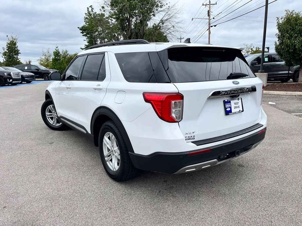 Used 2021 White Ford XLT image 4