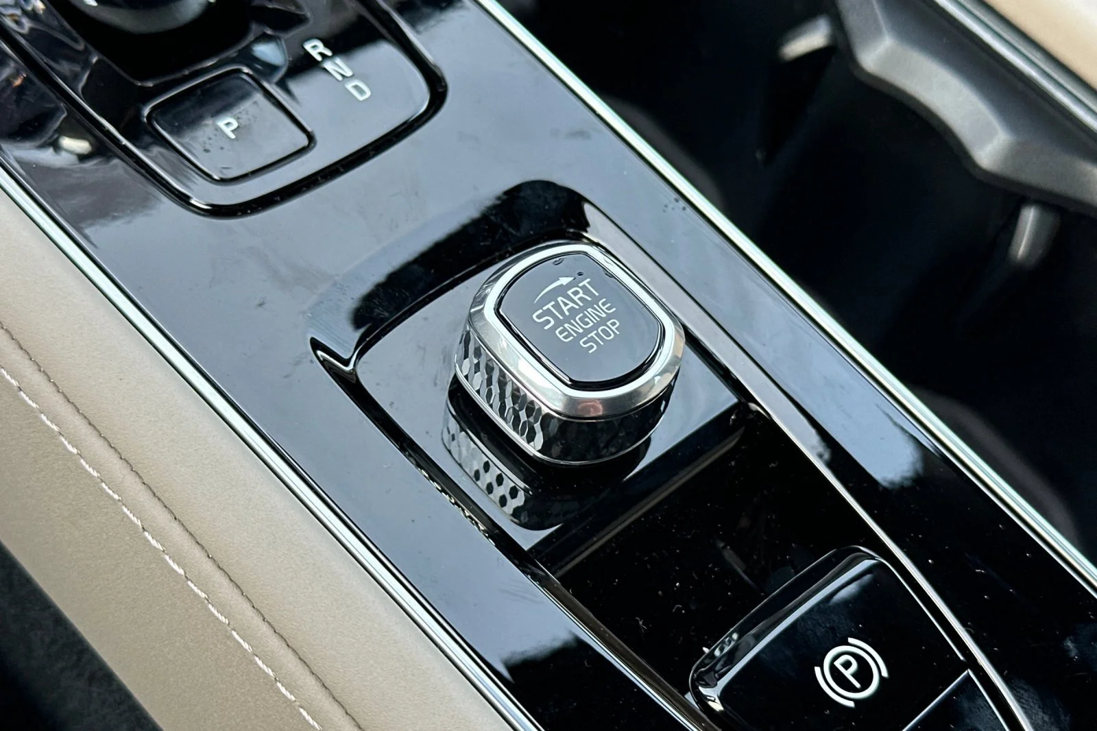 2026 Volvo XC90 Plus - Photo 21