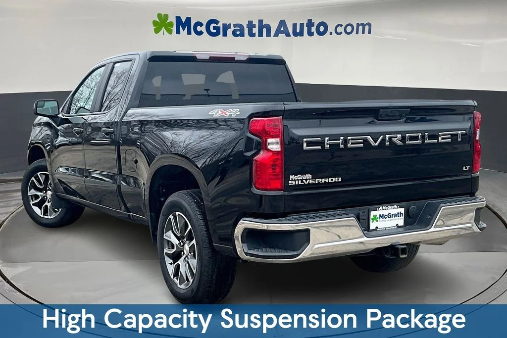 Used 2025 Black Chevrolet LT image 5