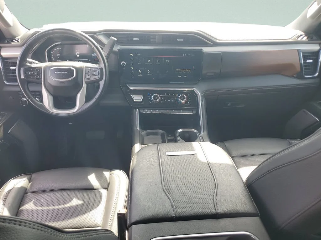Used 2024 White Frost Tricoat GMC Denali image 11