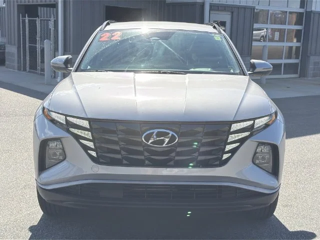 Used 2022 Silver Hyundai Blue image 16