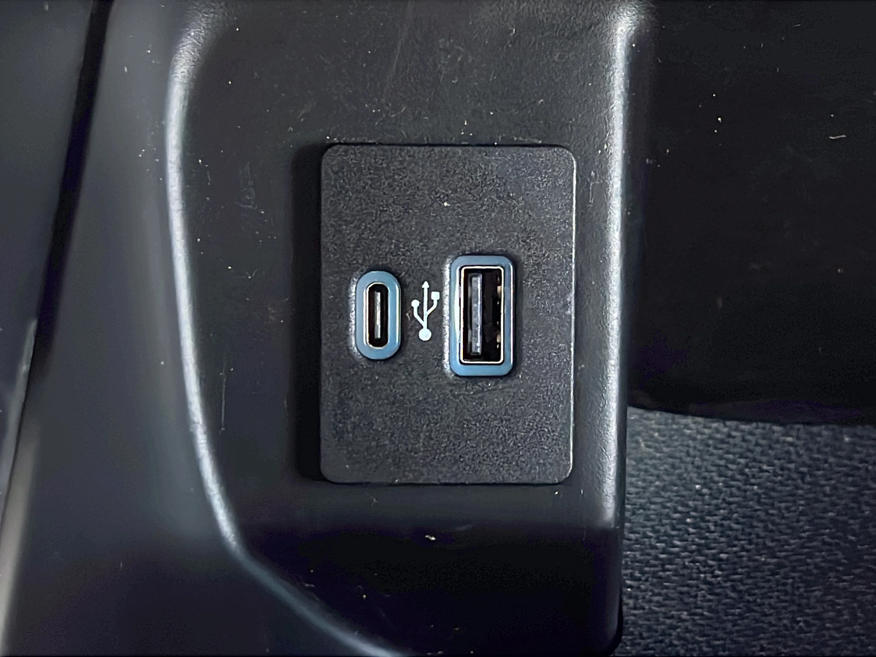 Used 2023 Oxford White Ford XLT image 17