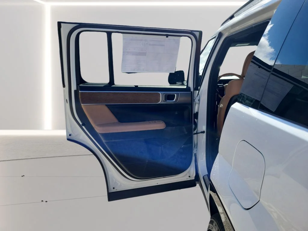 New 2027 Serenity White Hyundai Calligraphy image 23