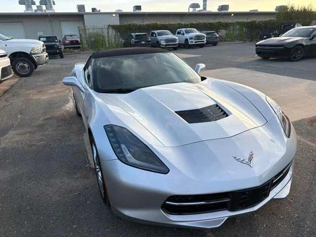 Used 2017 Silver Chevrolet Stingray image 4