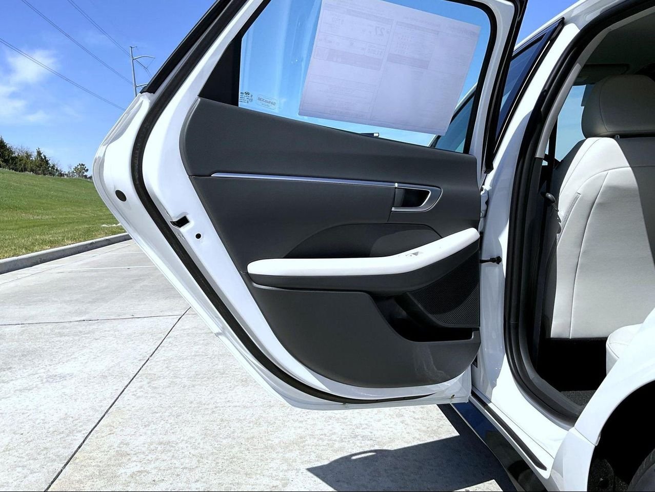 New 2026 White Hyundai SEL Sport image 21