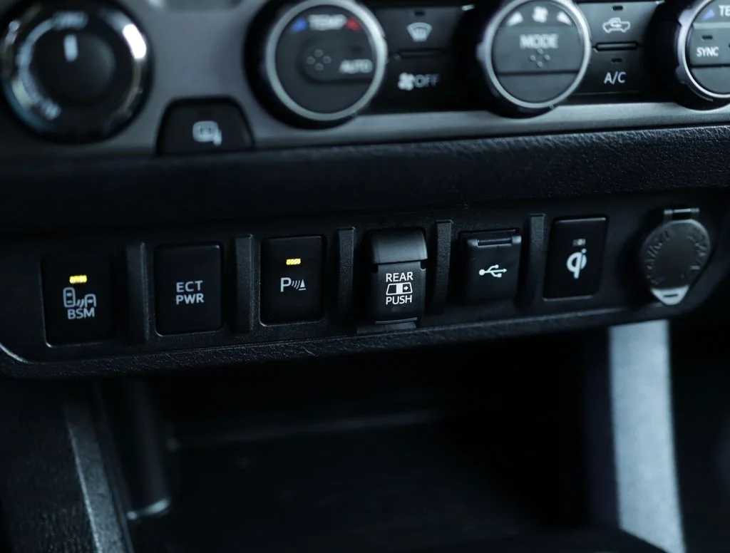Used 2022 Green Toyota TRD Off-Road image 17