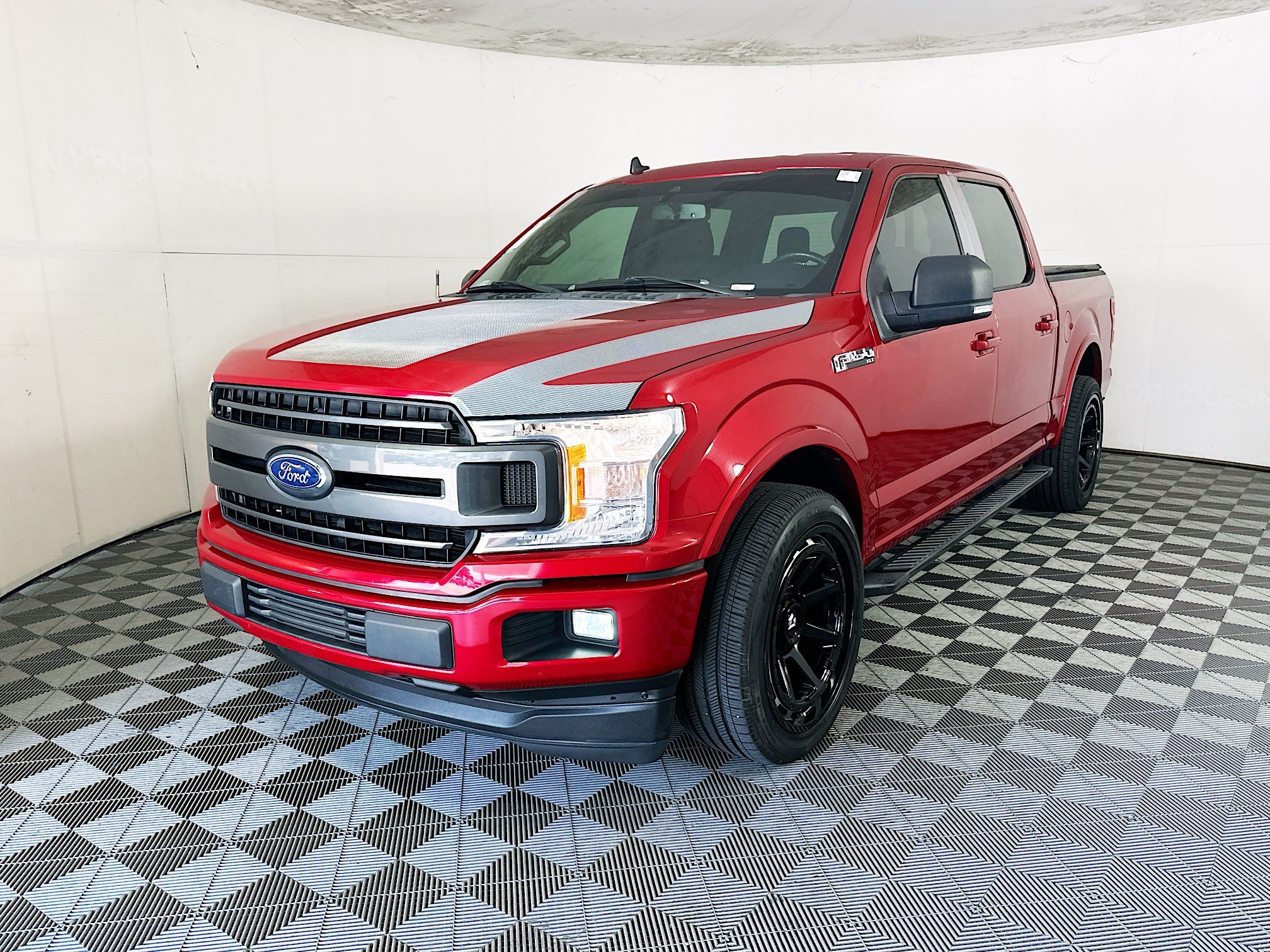 Used 2020 Red Metallic Ford XLT image 7
