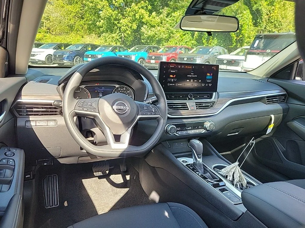 Certified Used 2025 Black Nissan 2.5 SV image 9