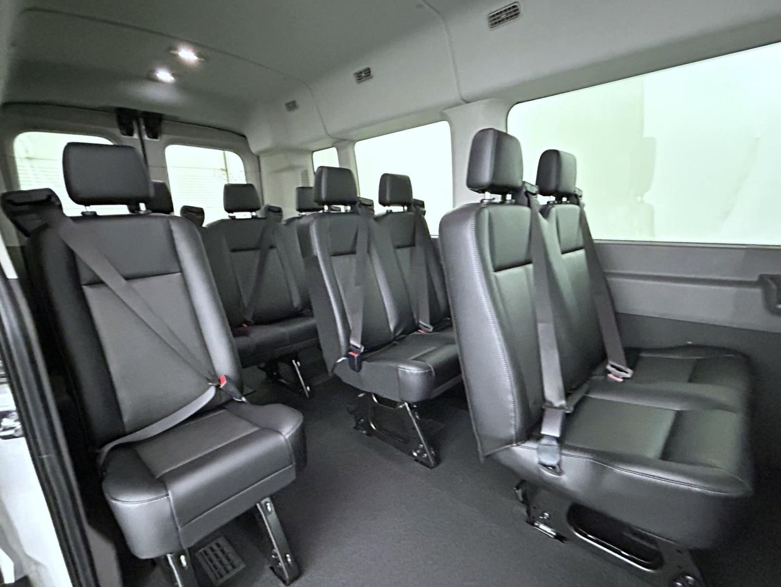 New 2026 Oxford White Ford XL image 18