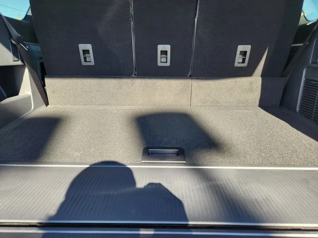 New 2026 Dark Matter Gray Metallic Ford Active image 33