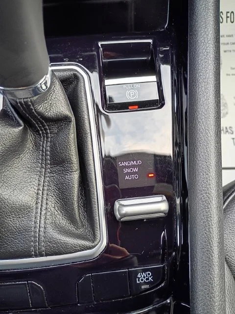 Used 2024 Blue Jeep Limited image 17