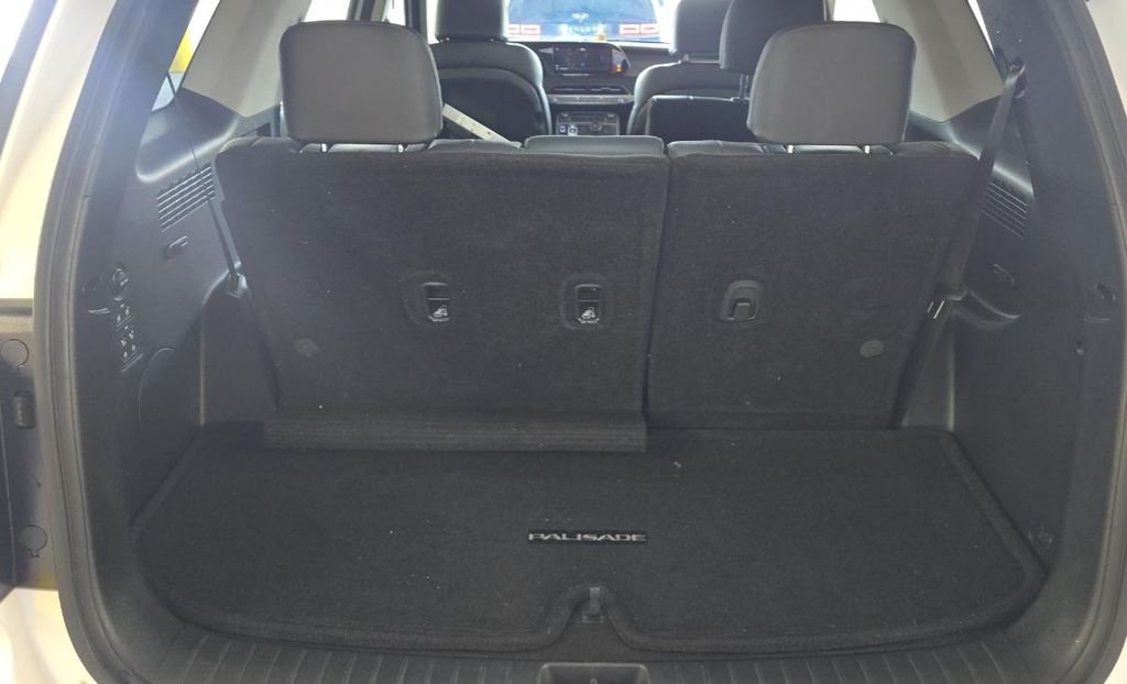 Used 2022 White Hyundai SEL image 13