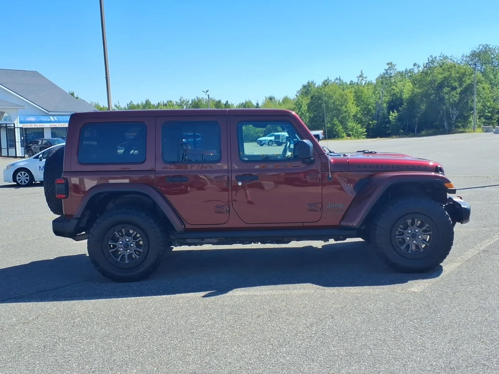 Used 2021 Snazzberry Pearlcoat Jeep Unlimited Rubicon image 4