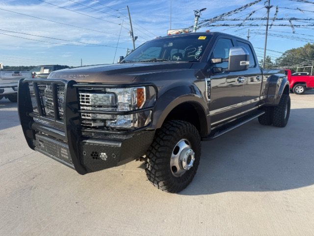 2017 Ford Super Duty F-350 DRW Lariat