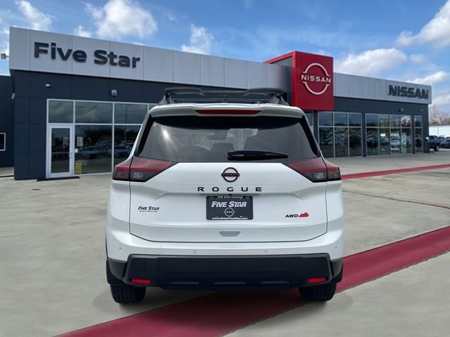 New 2026 Everest White Pearl TriCoat Nissan Rock Creek® image 5