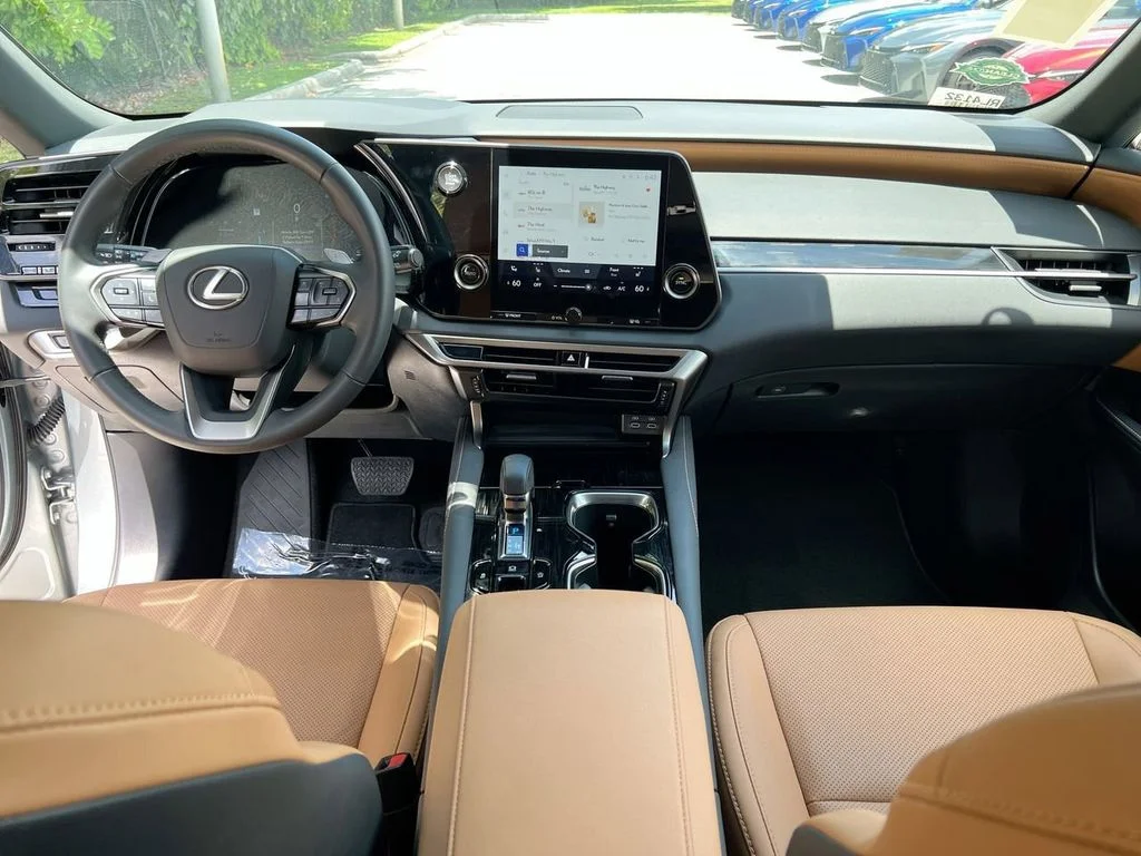 Certified Used 2025 IRIDIUM Lexus 350 image 20