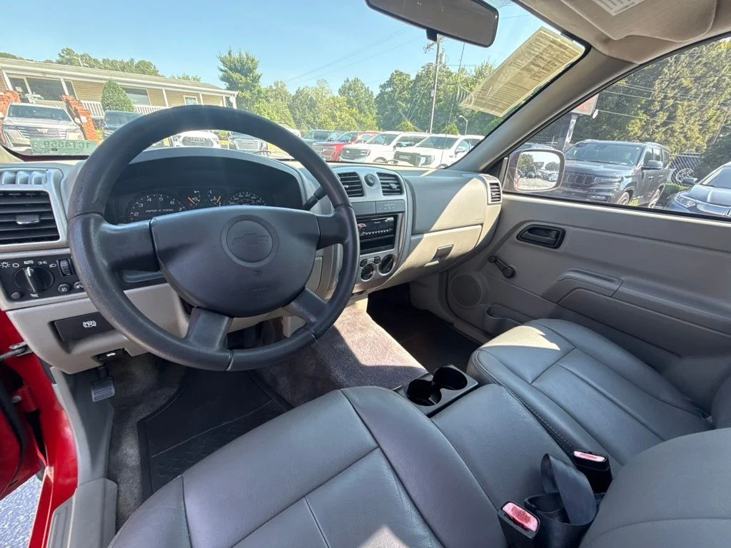 Used 2007 Red Chevrolet LS image 10