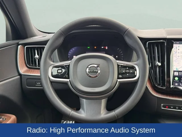 Used 2023  Volvo Plus Bright Theme image 8