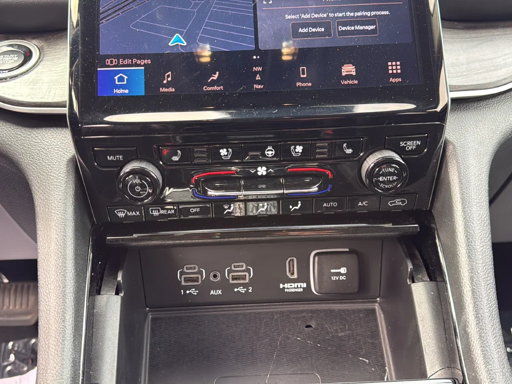 Used 2023 Gray Jeep Limited image 21