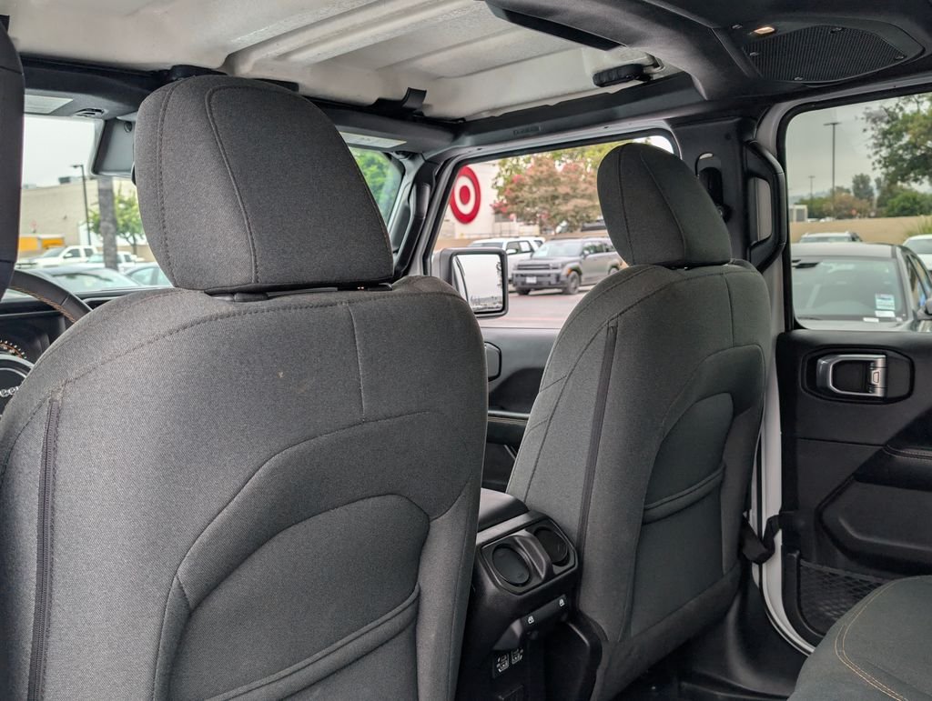 2024 Jeep Wrangler 4-Door Sahara - Photo 13