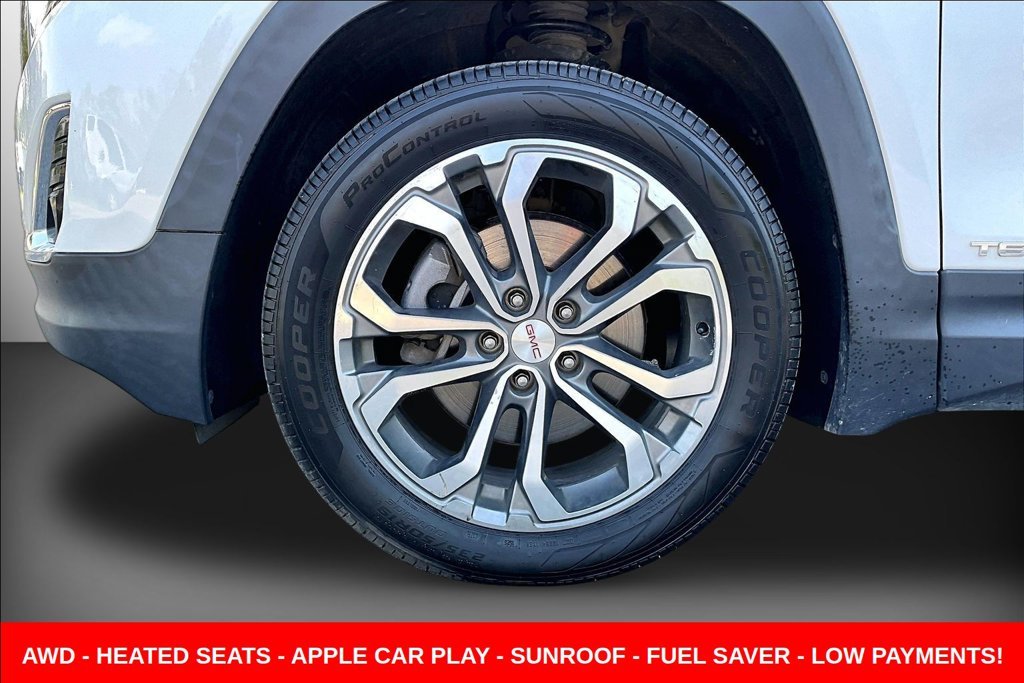 Used 2020 White GMC SLT image 41